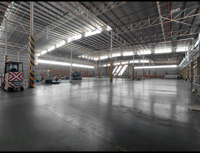 11,694M² WAREHOUSE TO LET IN CLAYVILLE